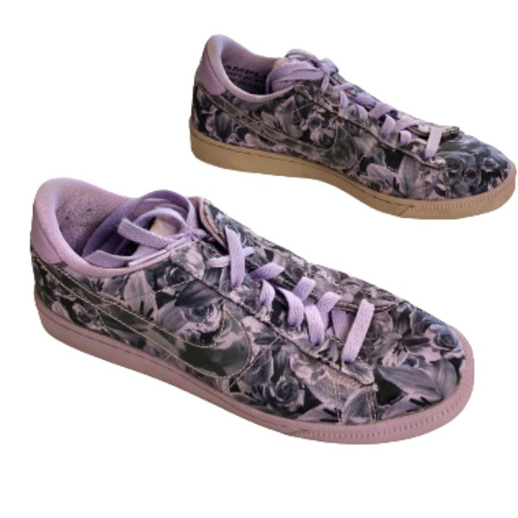 Nike Sample Classic CS Tennis Shoes Floral Roses Lilac Color - Picture 1 of 7